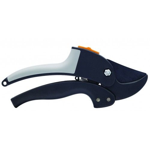Ножици лозарски с пресрещащи се остриета Fiskars PowerStep™ P83 111670