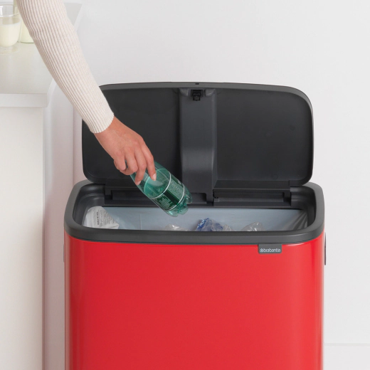 Кош за смет Brabantia Bo Touch Passion Red, 60 л