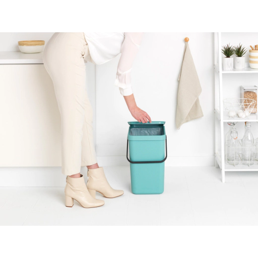 Кош за смет Brabantia Sort&Go Mint. 25 л
