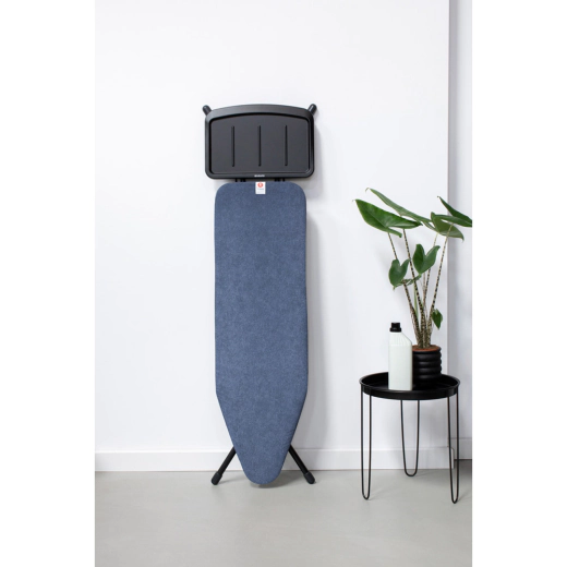 Маса за гладене с поставка за парогенератор Brabantia Denim Blue, 124 x 38 см