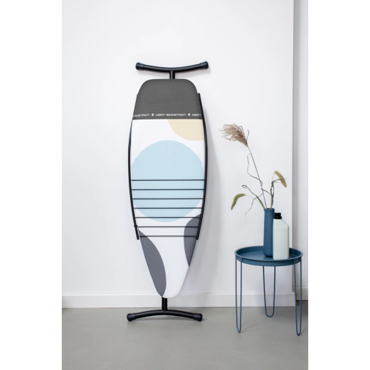 Маса за гладене с топлоустойчива зона за ютия Linen Rack Spring Bubbles, 135 x 45 см 