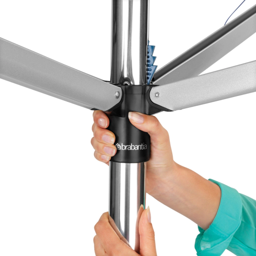 Външен простор с метален шиш за бетониране Brabantia Topspinner Metallic Grey, 50 м