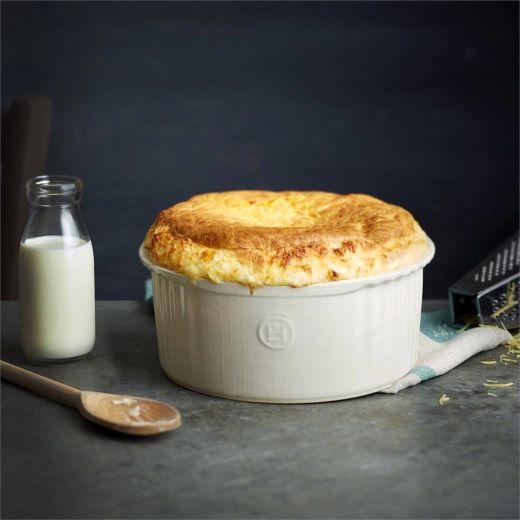 Керамична купа за суфле Emile Henry Souffle Baking Dish 23 см - цвят червен