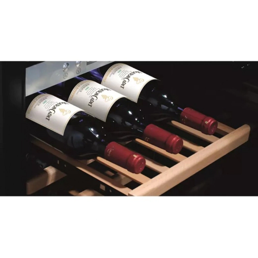 Хладилна витрина за охлаждане на вино Caso WineSafe12 black, 12 бутилки