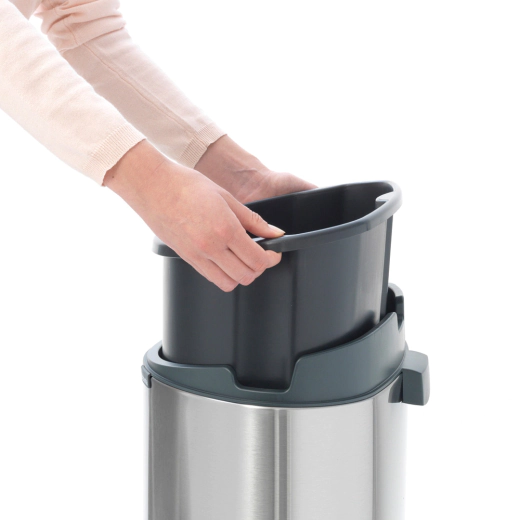 Кош за смет Brabantia Touch Bin New Matt Steel Fingerprint Proof, 40 л