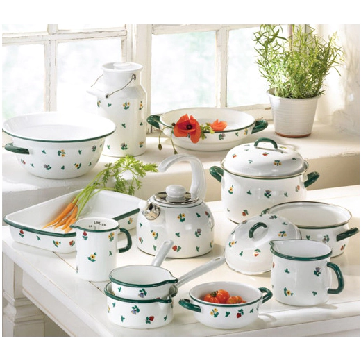 Чайник със свирка от масивен емайл Riess Gmundner Alpine Flower - 2 л
