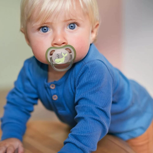 Комплект от 2 броя ортодонтични залъгалки Philips AVENT Ultra Air, SCF085/60, 6-18 м